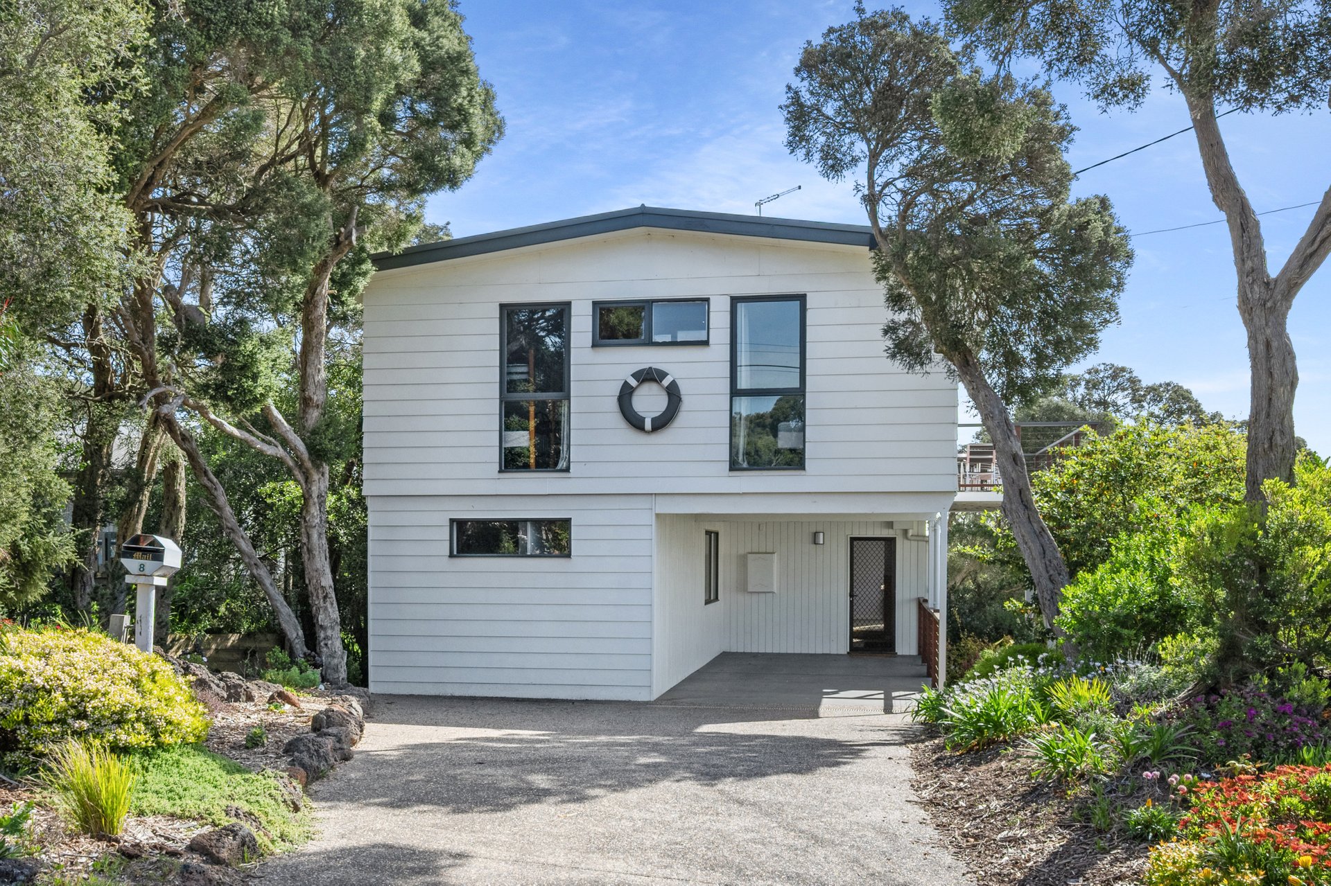 8 Rainbow Court, Rye image 1