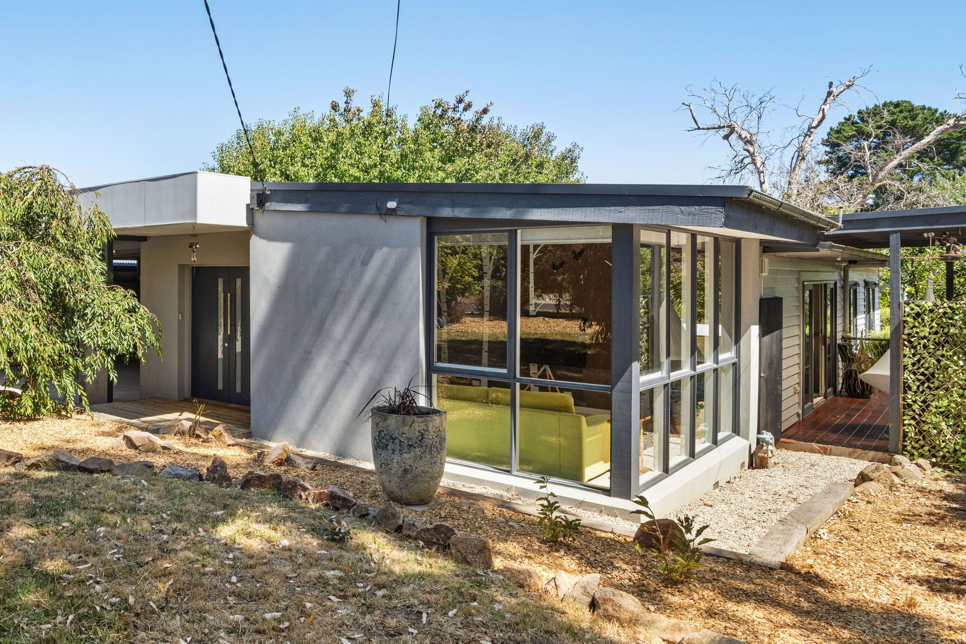 Property Gallery Thumbnail 9