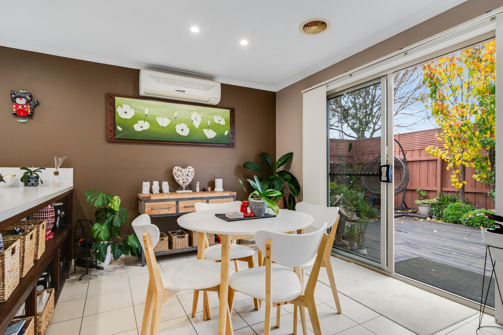 8 Redgum Court, Belmont image 4