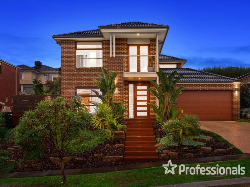 8 Regent Avenue, Mooroolbark image 1