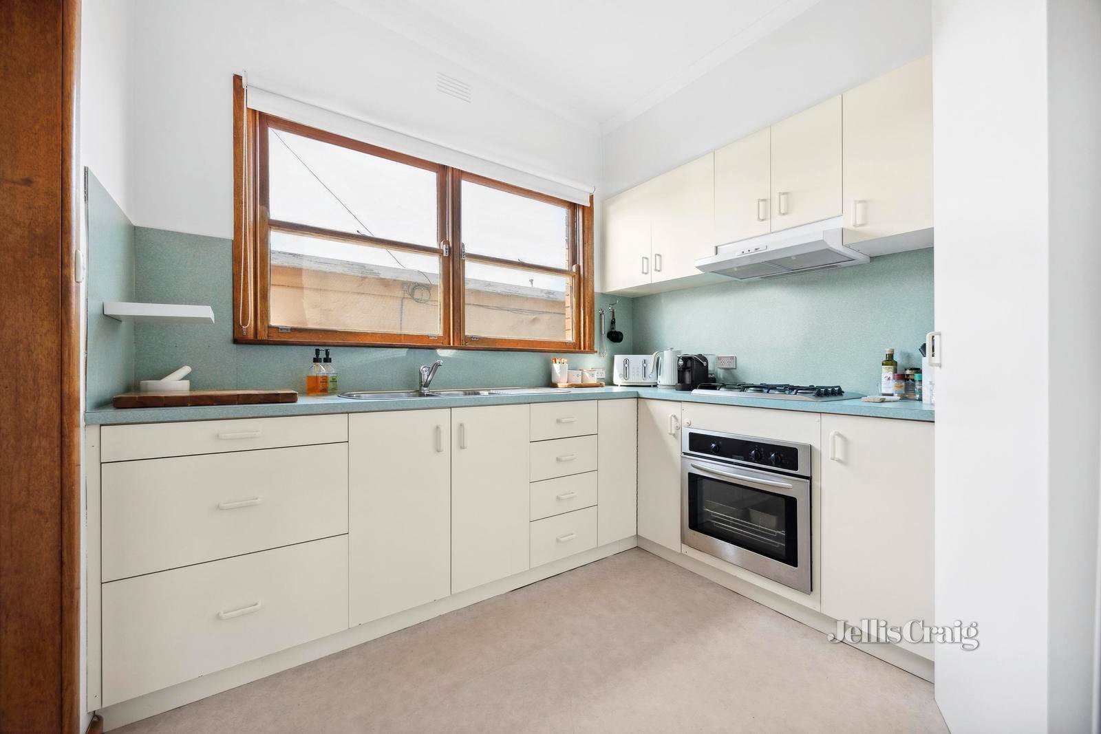 8 Rix Street, Herne Hill image 3