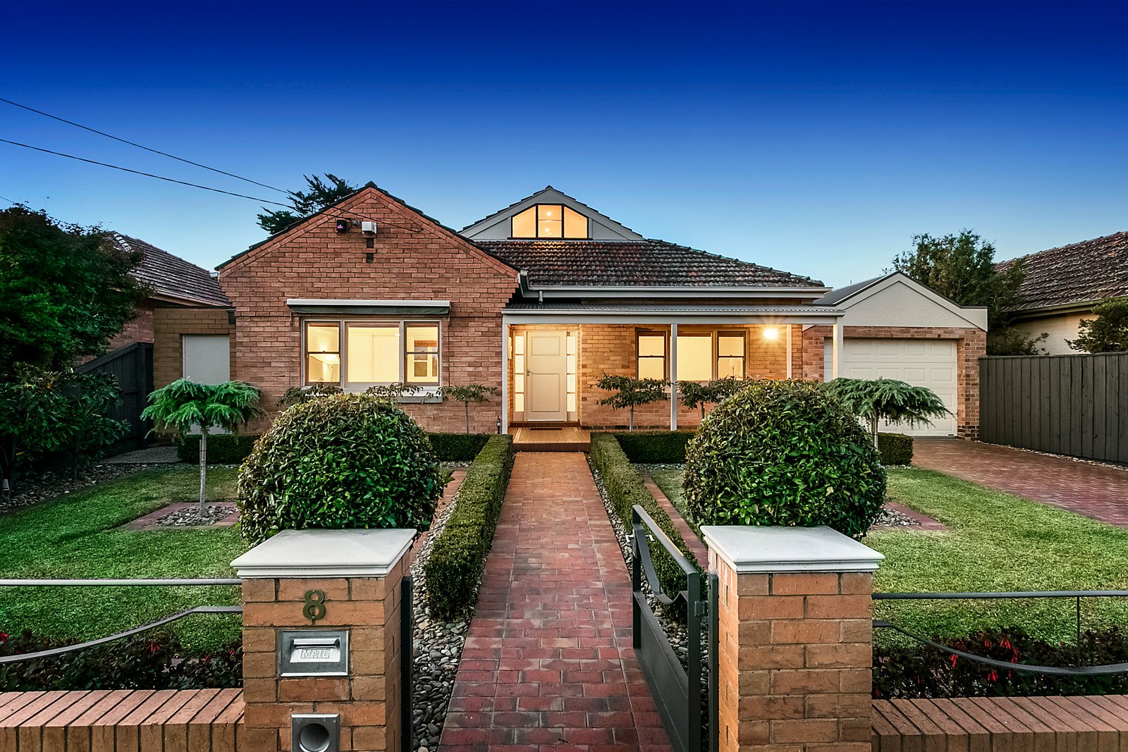 8 Roach Avenue, Aberfeldie VIC 3040