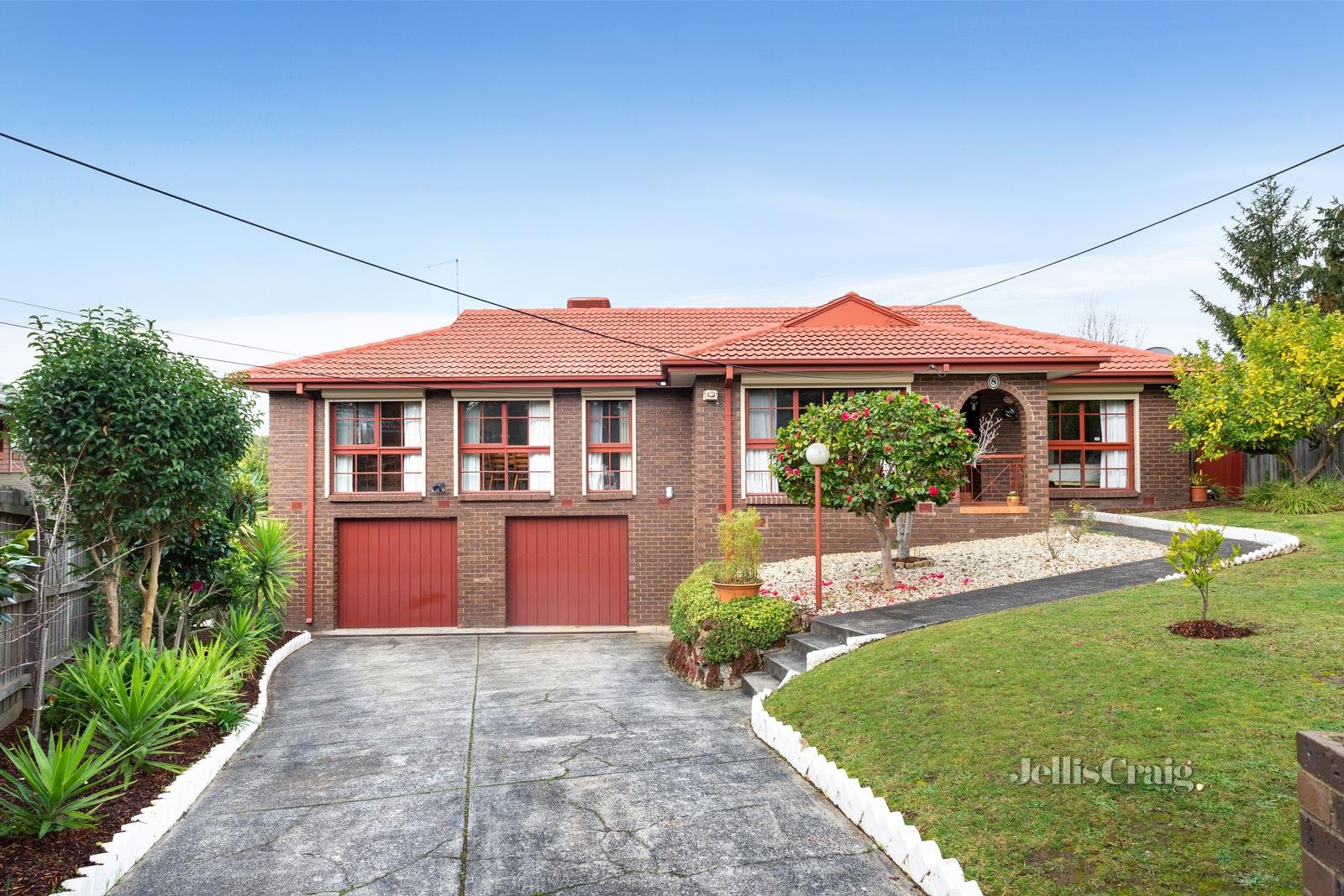 8 Rosemar Circuit, Viewbank image 1