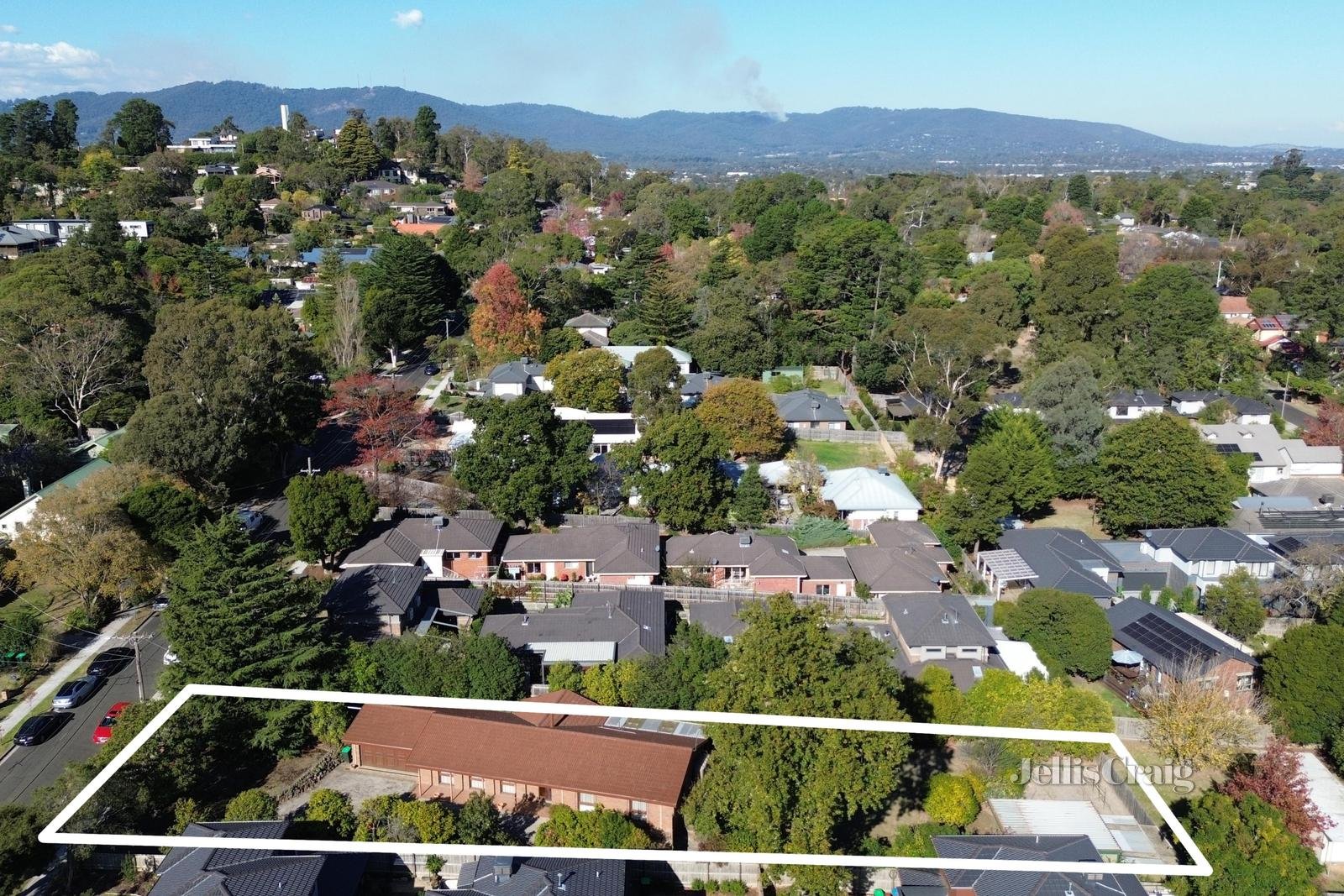 8 Ryland Avenue, Croydon image 10