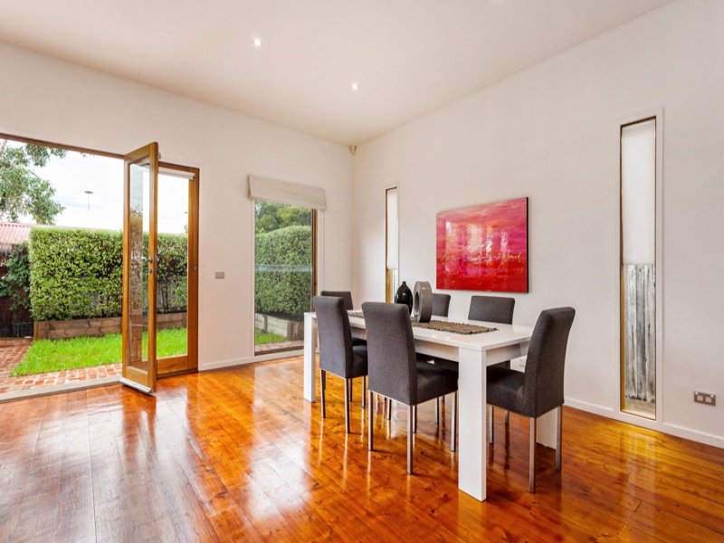 8 Salisbury Street YARRAVILLE