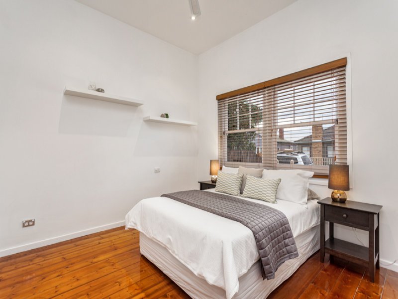 8 Salisbury Street YARRAVILLE