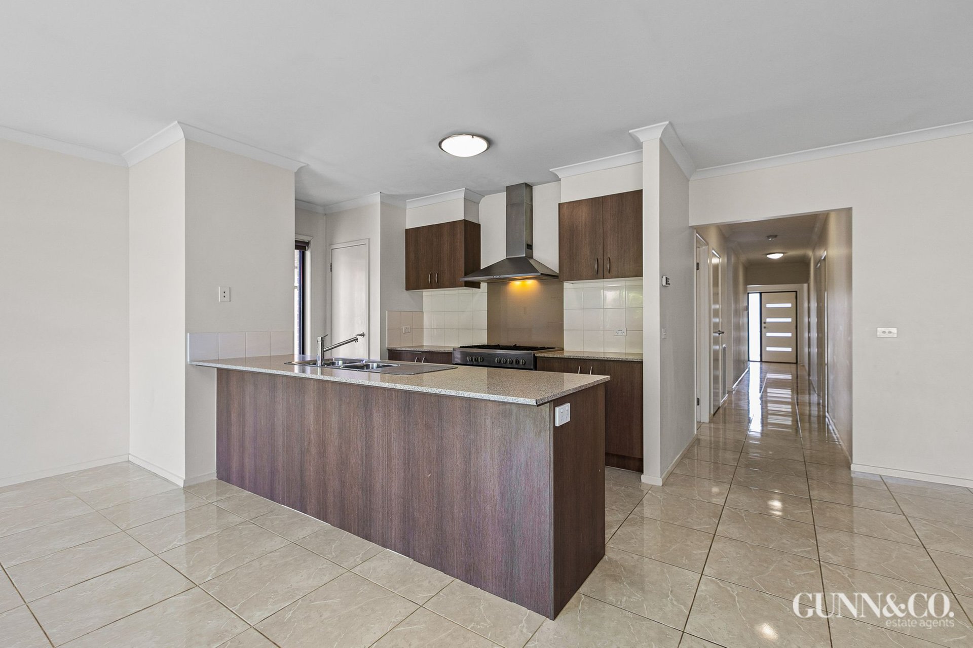 8 Santorini Crescent, Point Cook image 3