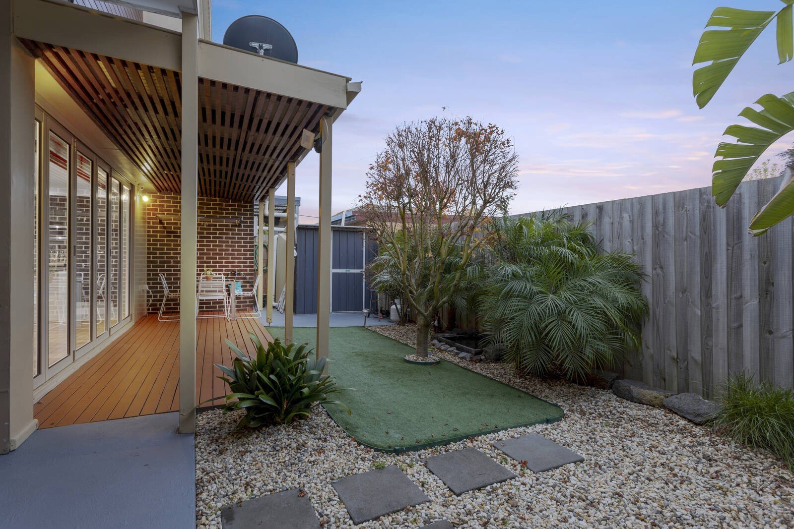 8 Scanlan Street, Bentleigh East image 6