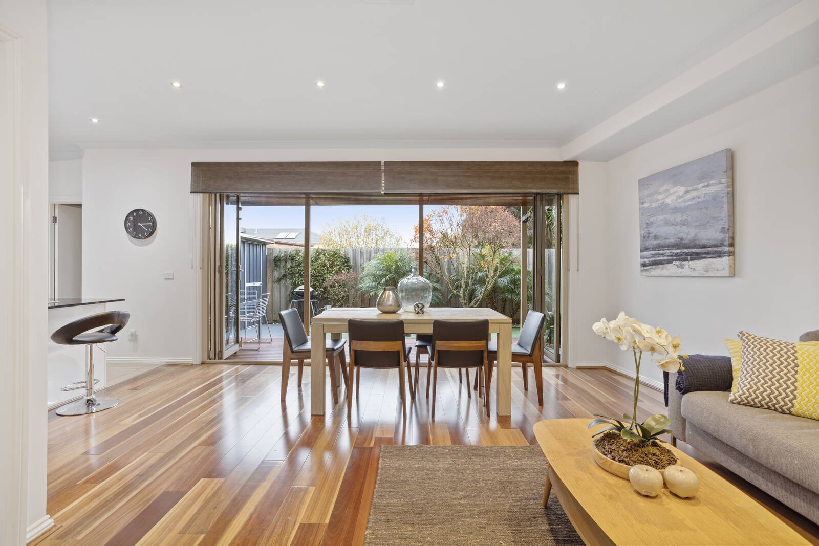 8 Scanlan Street, Bentleigh East image 4