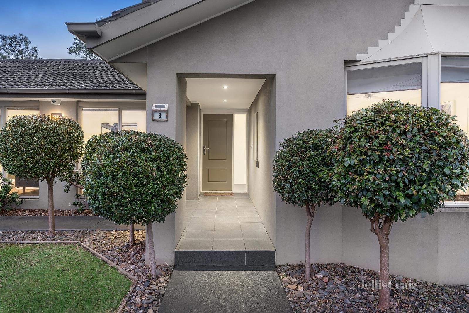 8 Scenic Rise, Doncaster image 2