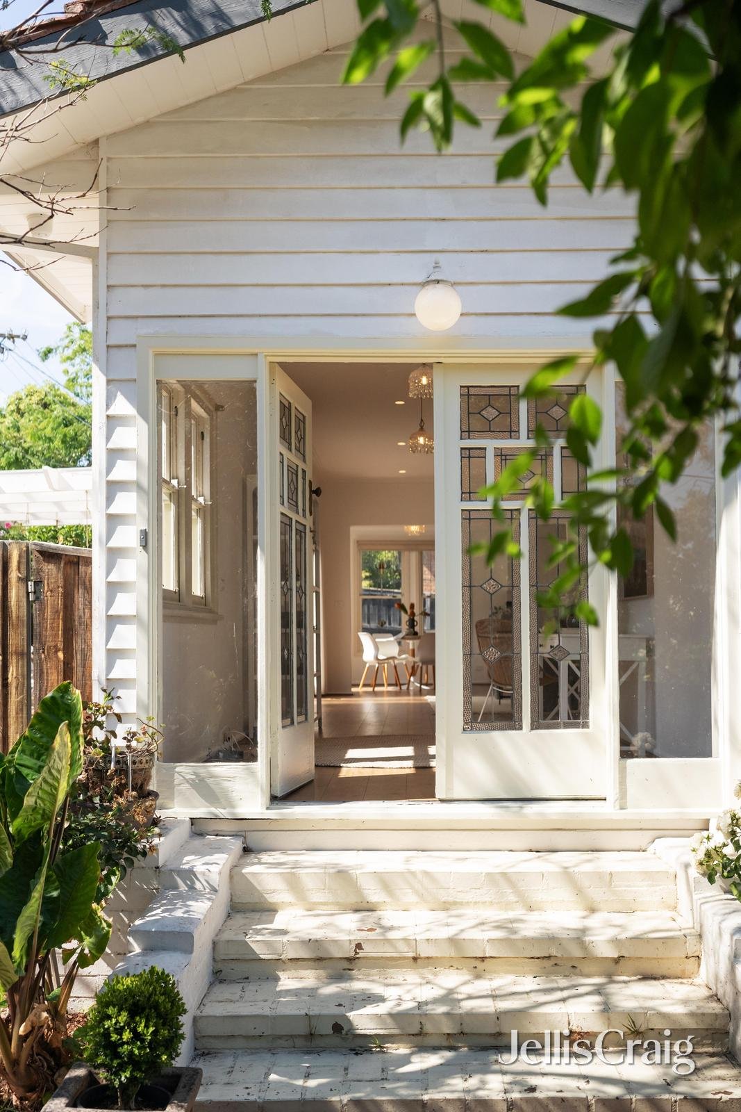 8 Scottsdale Street, Surrey&nbsp;Hills image 3