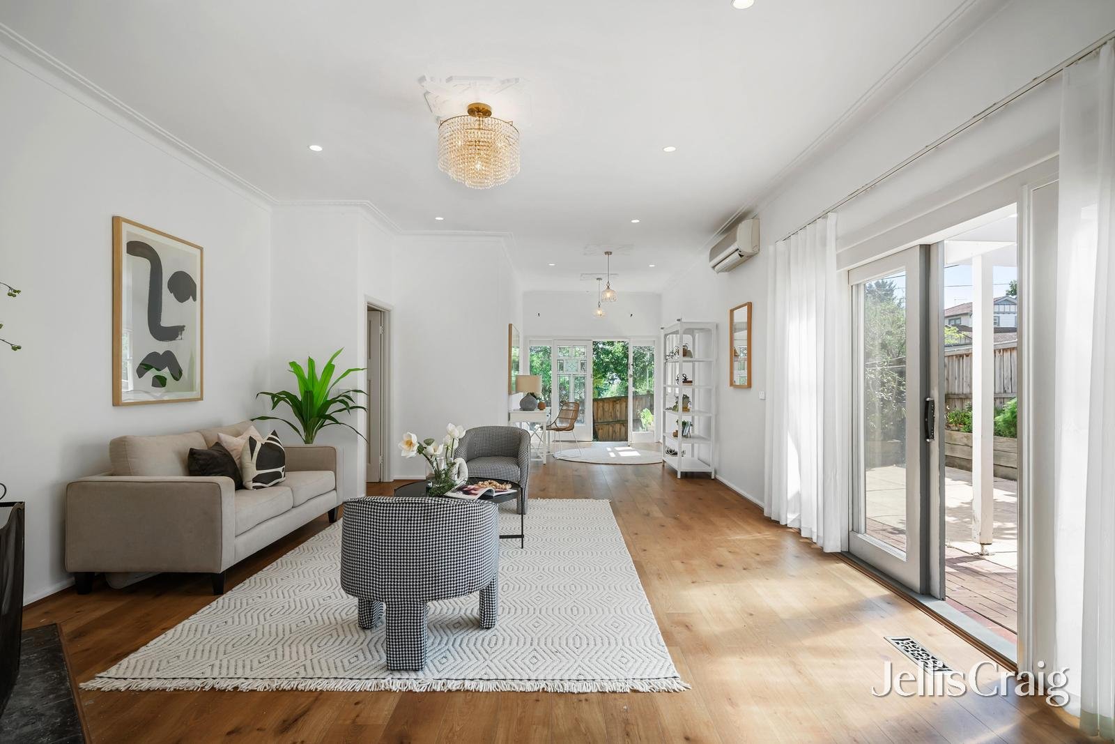 8 Scottsdale Street, Surrey&nbsp;Hills image 4