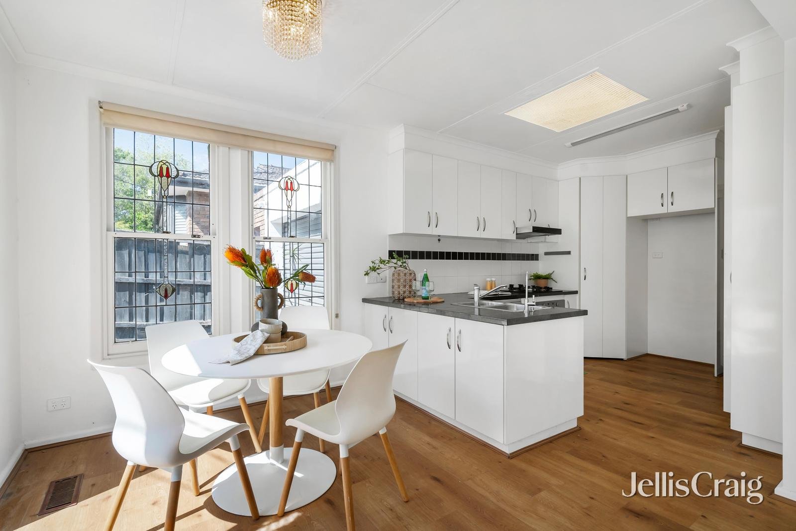 8 Scottsdale Street, Surrey&nbsp;Hills image 5