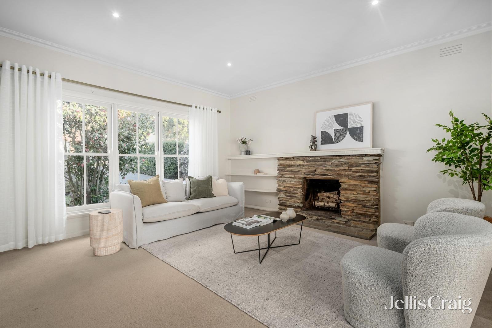 8 Sewell Street, Mont Albert North image 3