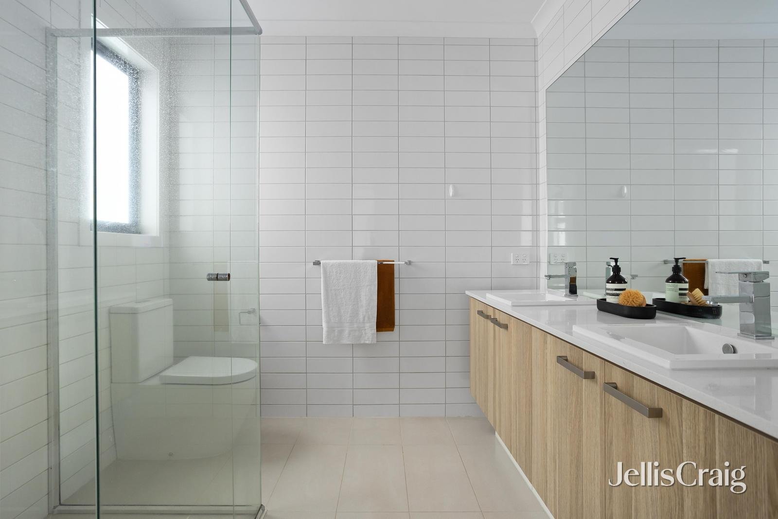 8 Skeggs Crescent, Heidelberg Heights image 6