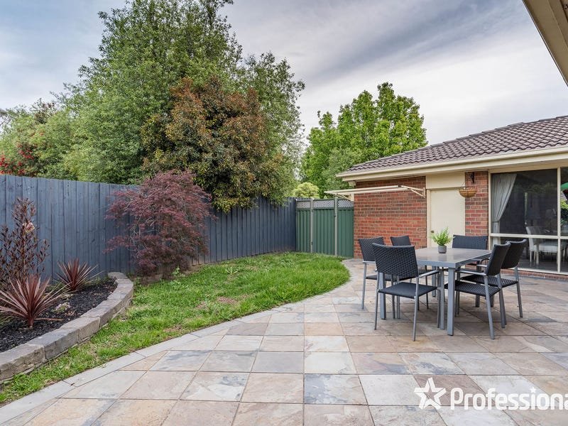 8 Snowgum Drive, Kilsyth South image 15