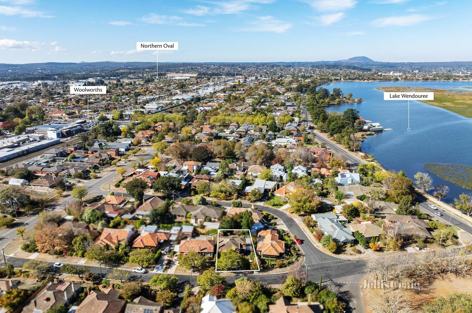8 St Aidans Drive, Lake Wendouree image 28