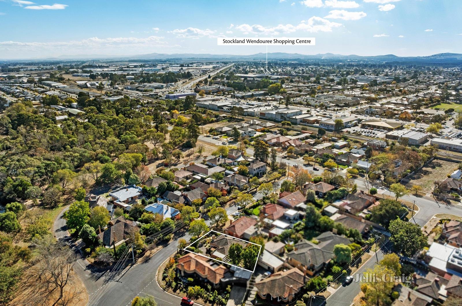 8 St Aidans Drive, Lake Wendouree image 32