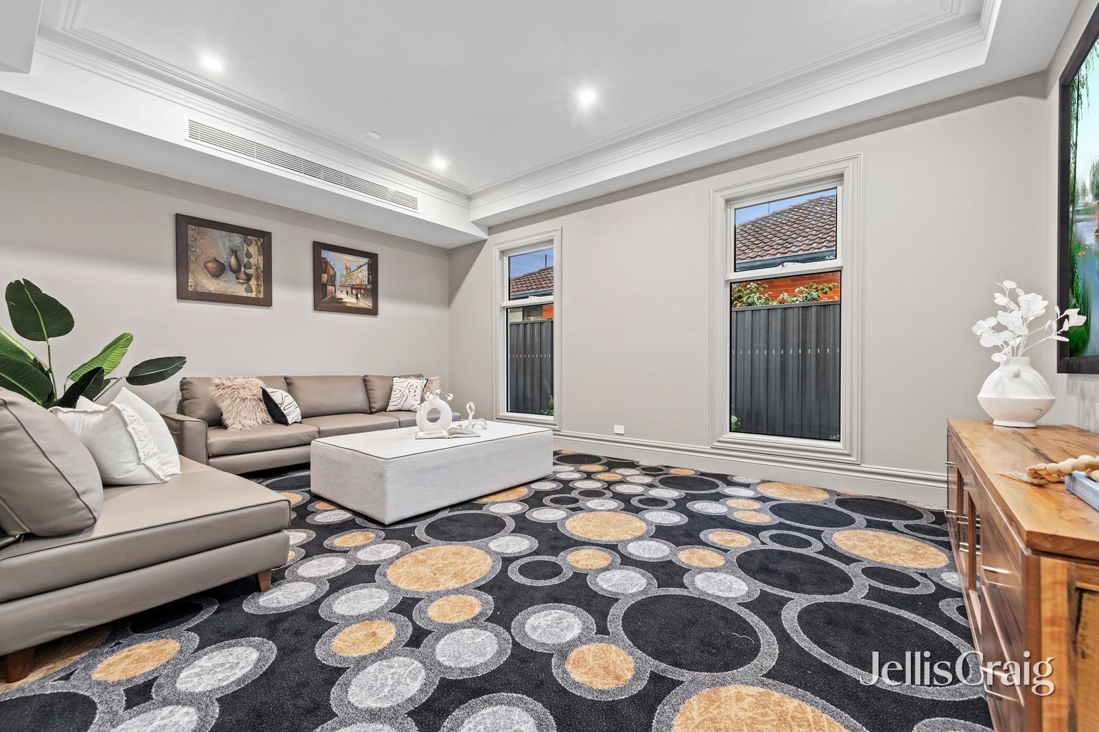 8 St Albans Street, Mount Waverley image 19