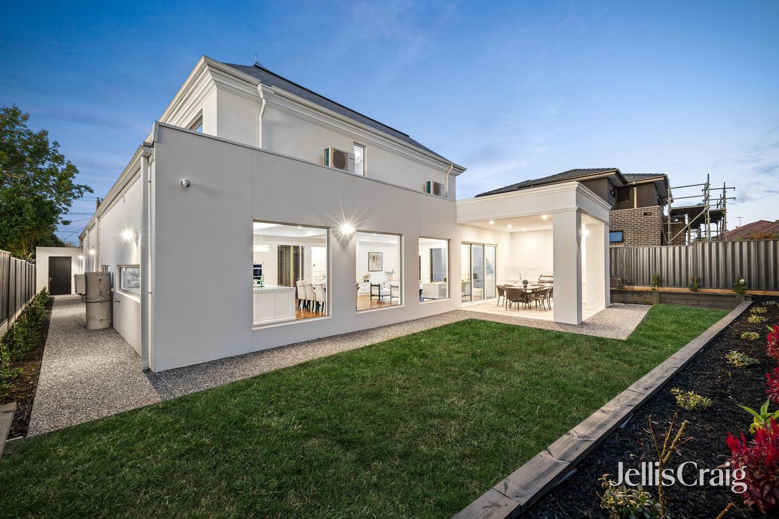 8 St Albans Street, Mount Waverley image 23