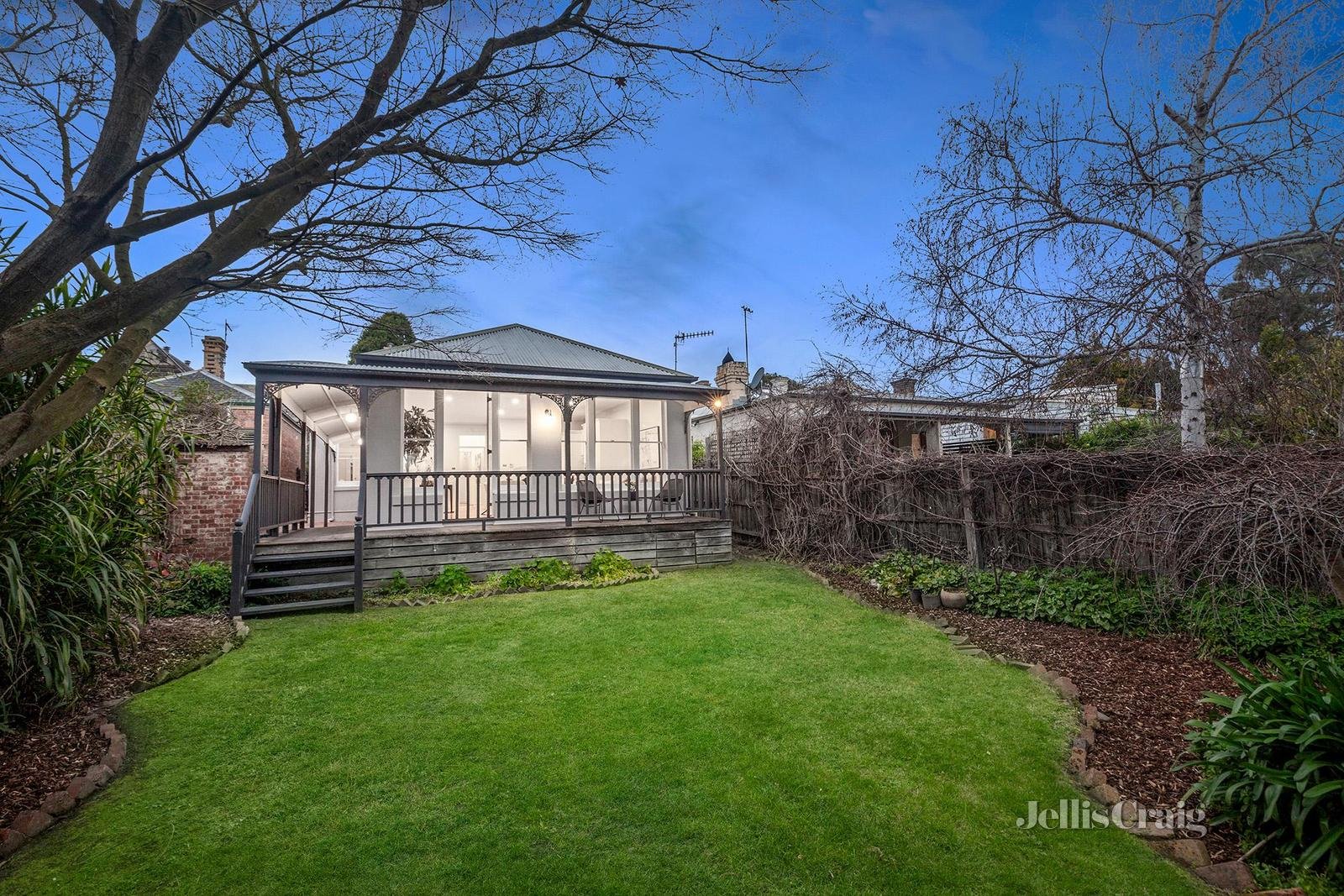 8 St Columbs Street, Hawthorn image 10