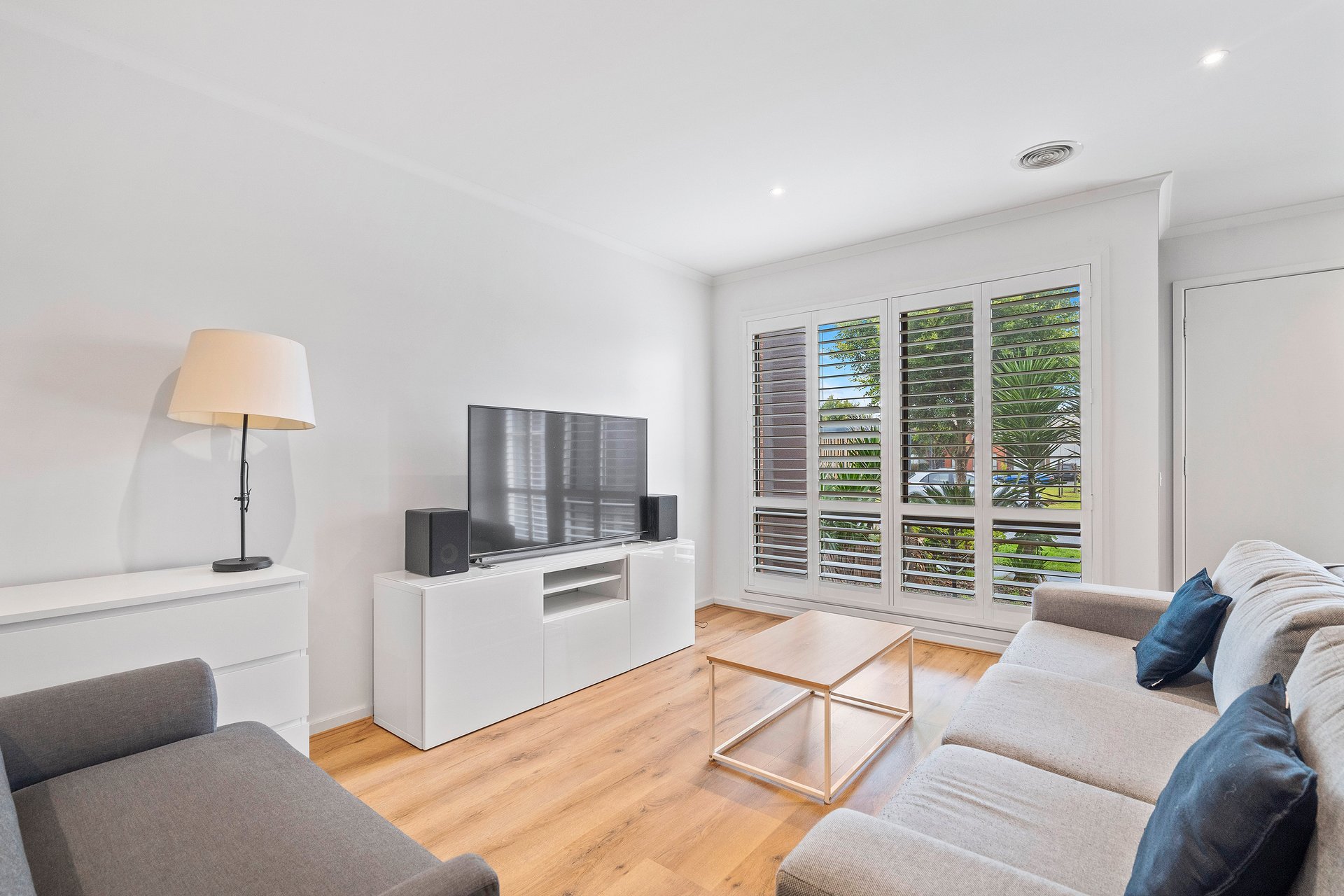 8 St James Park Drive, Mulgrave image 4