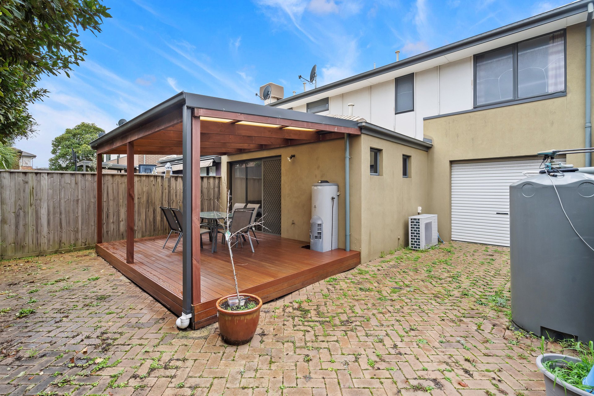 8 St James Park Drive, Mulgrave image 10