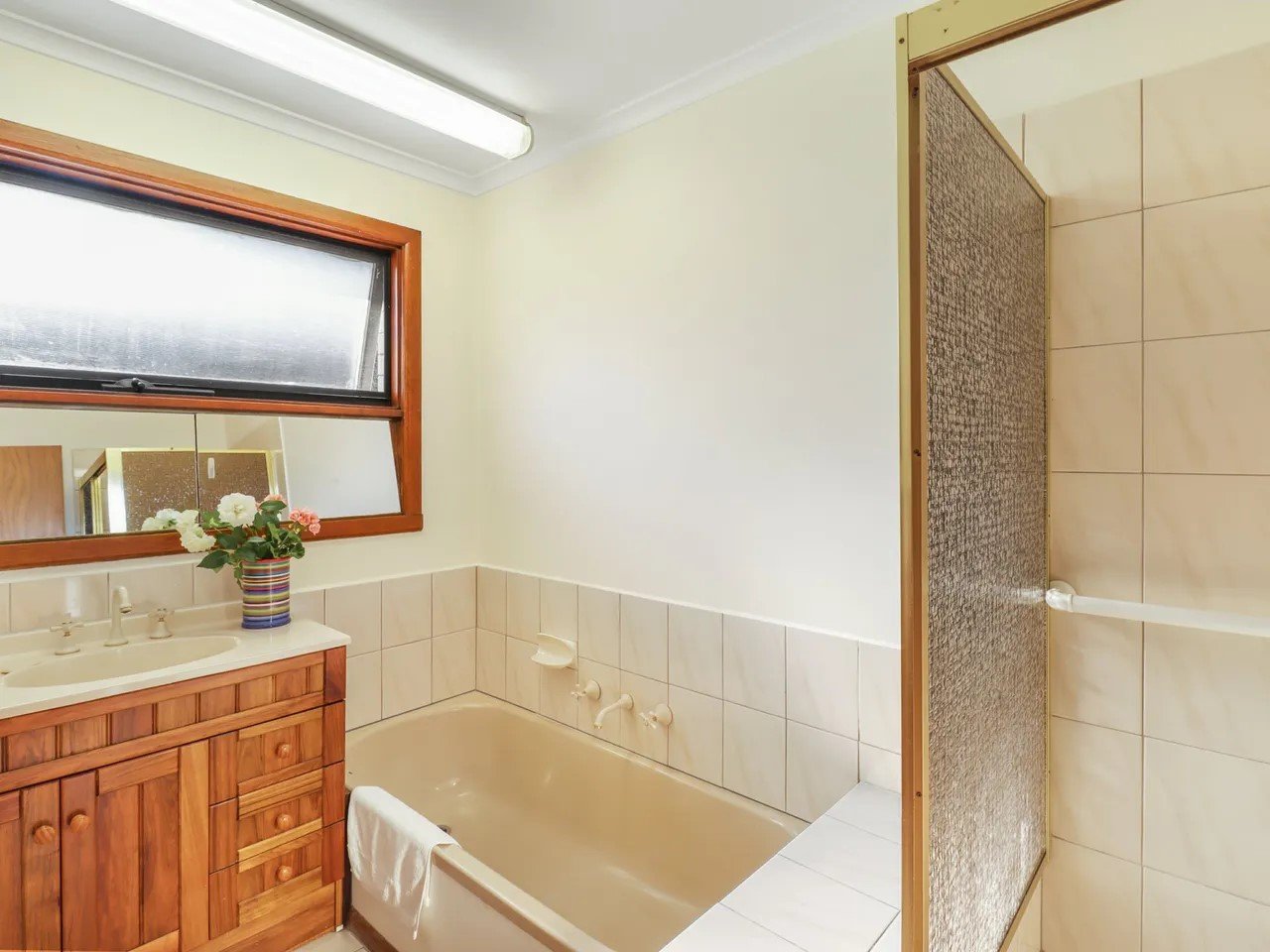 8 St James Street, St Albans Park image 7