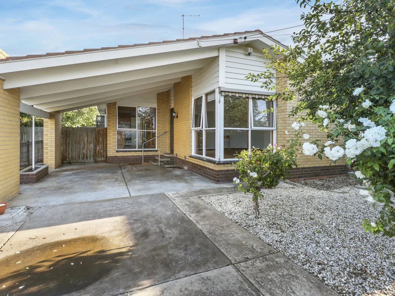 8 St James Street, St Albans Park image 1