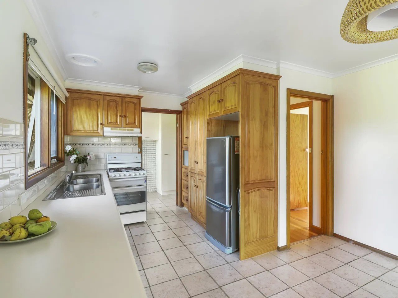 8 St James Street, St Albans Park image 3