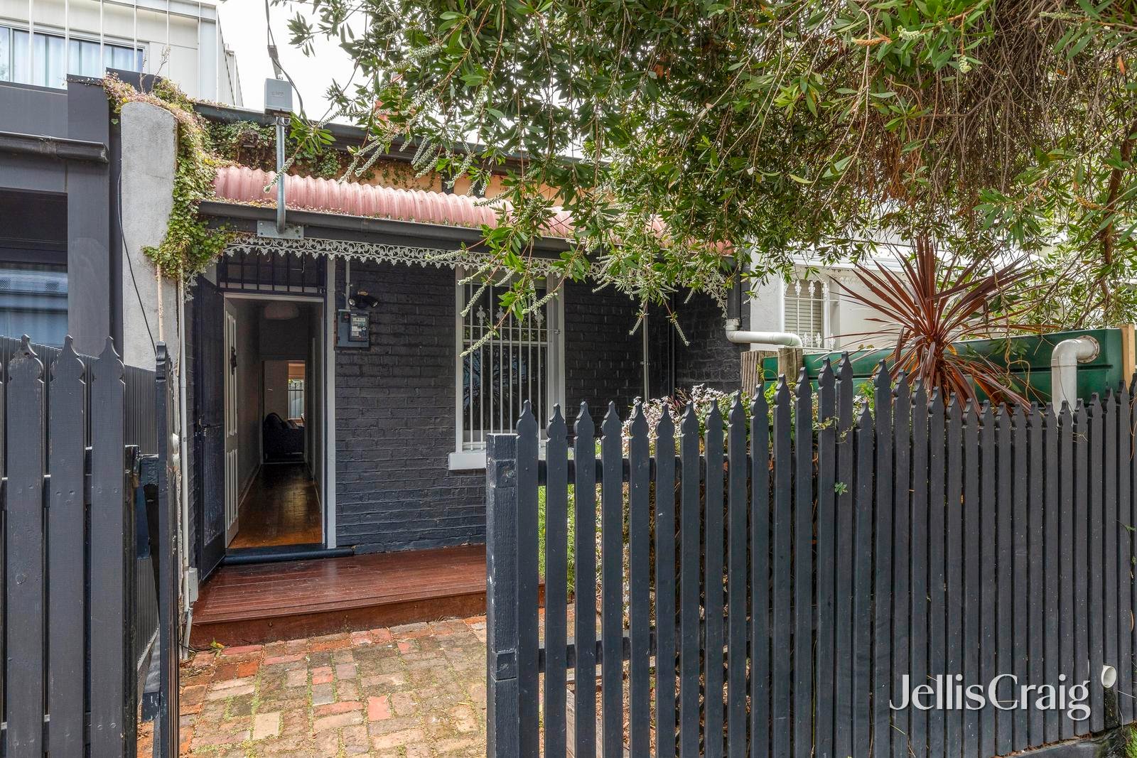 8 Stafford Street, Abbotsford image 1