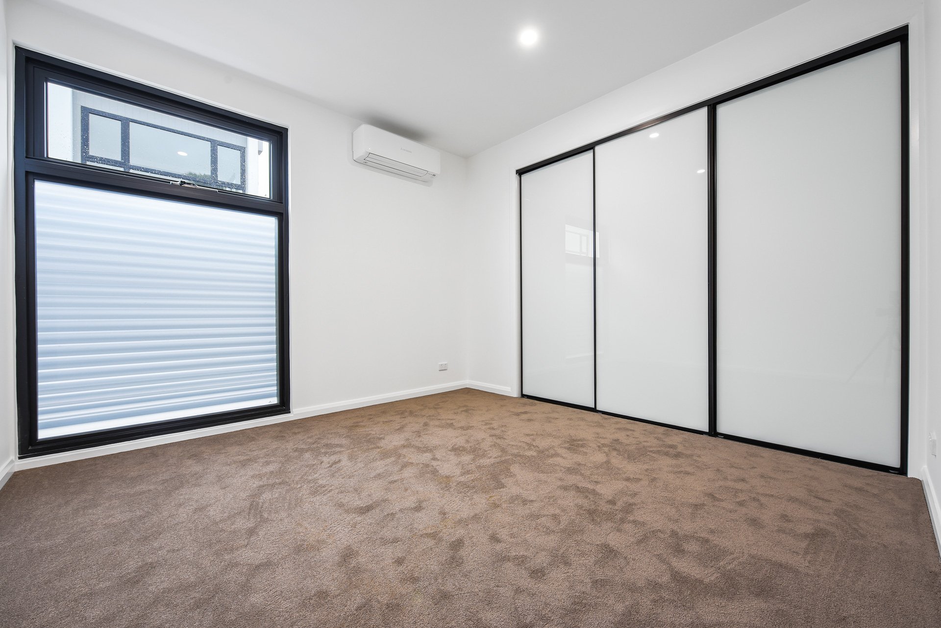 8 Stanford Close (entry via Lebanon Crescent), Mulgrave image 3