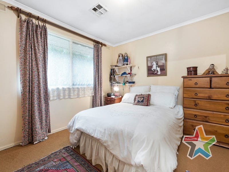 8 Stanley Street, Olinda image 13