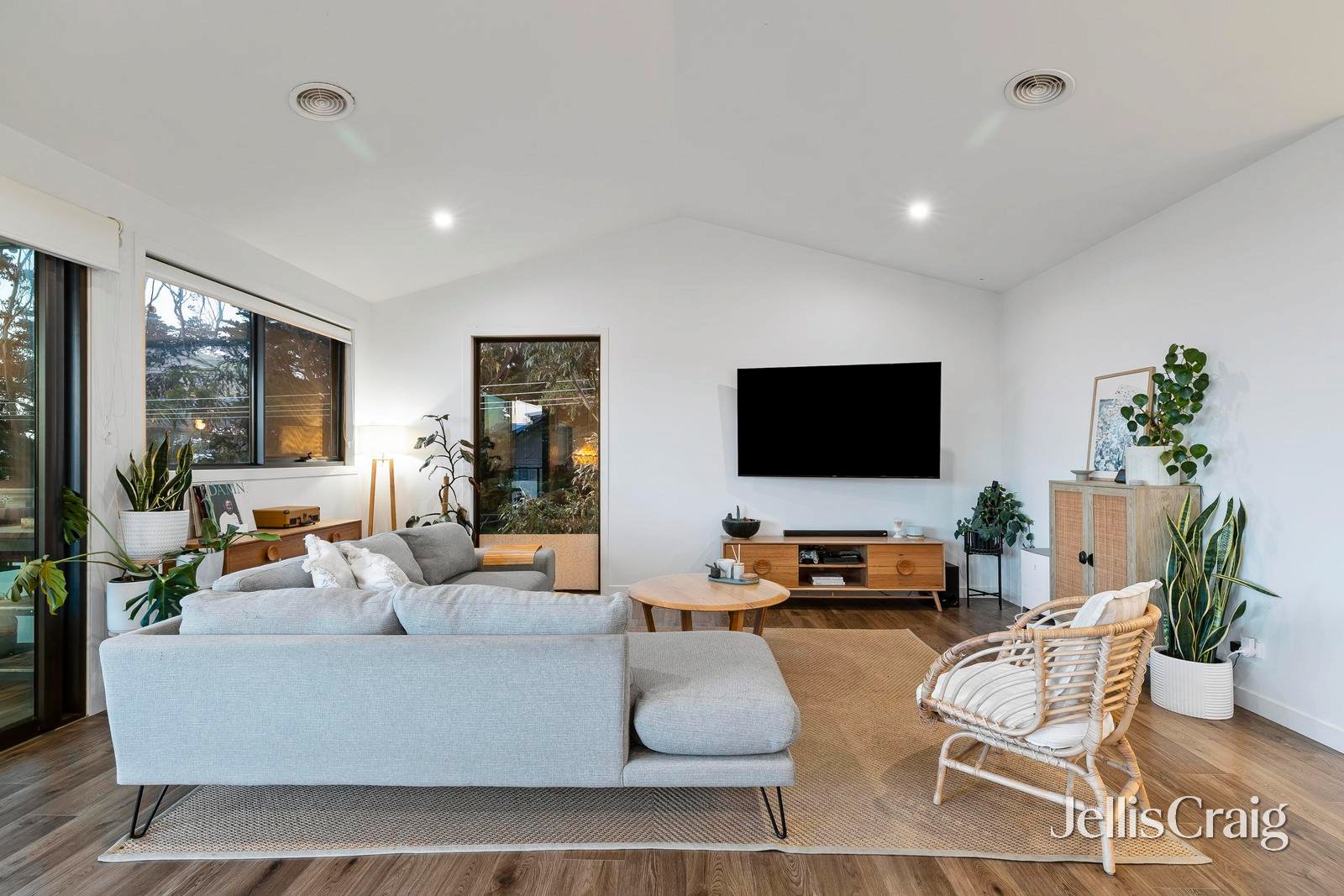 8 Stawell Street, Dromana image 3