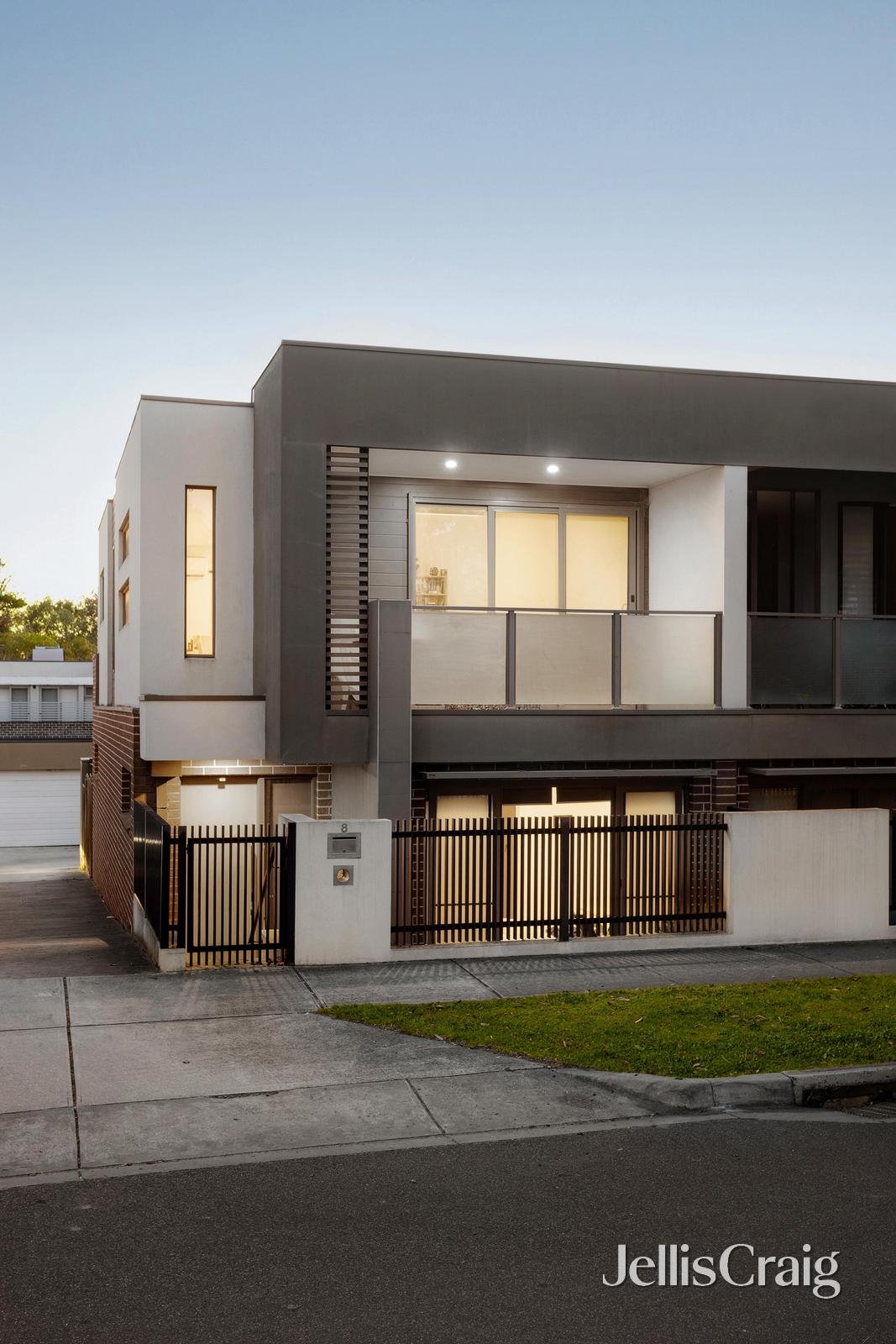 8 Stellar Place, Bundoora image 1