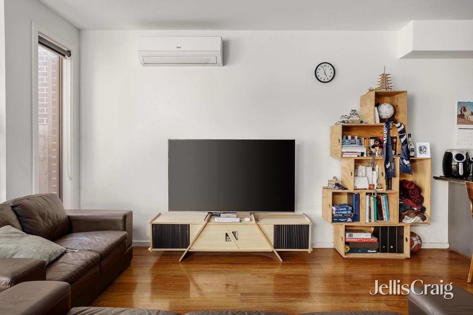 8 Stellar Place, Bundoora image 3