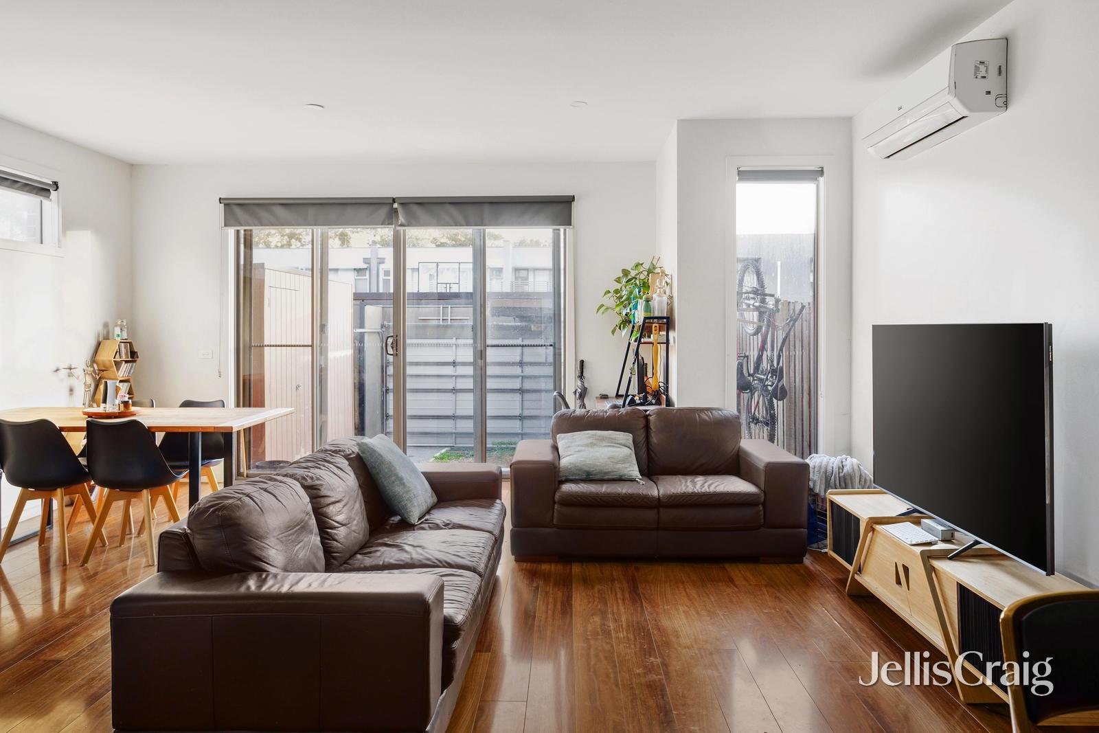 8 Stellar Place, Bundoora image 4
