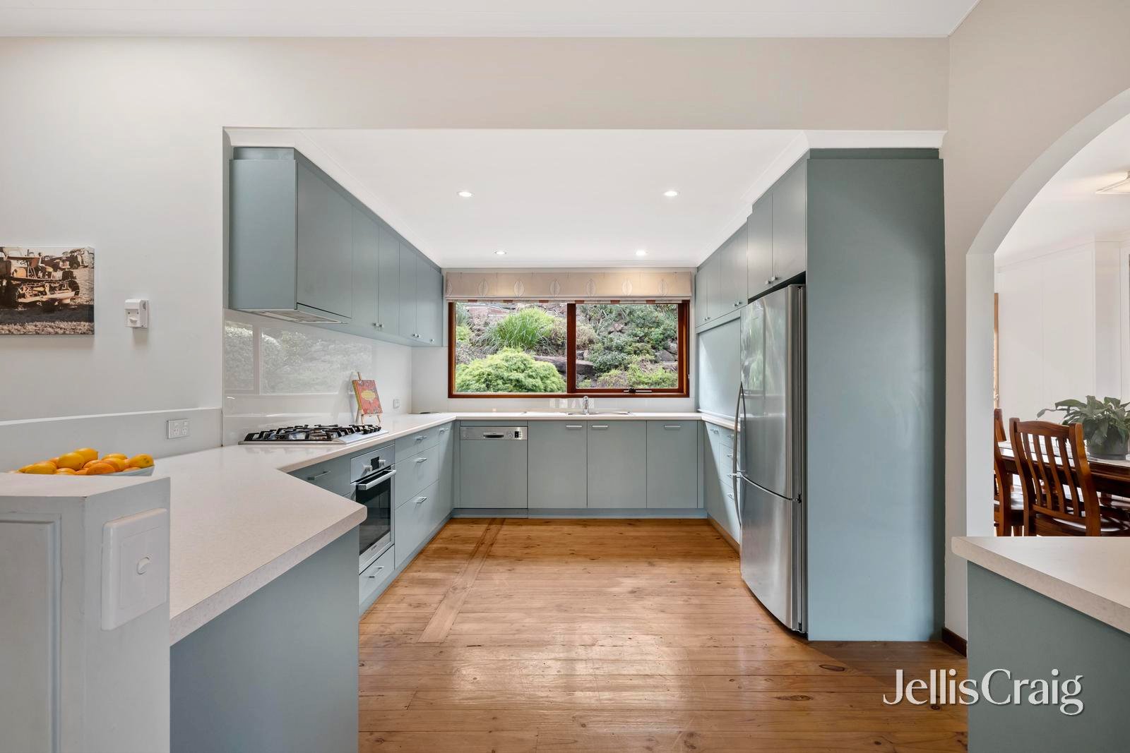 8 Struan Avenue, Mooroolbark image 5