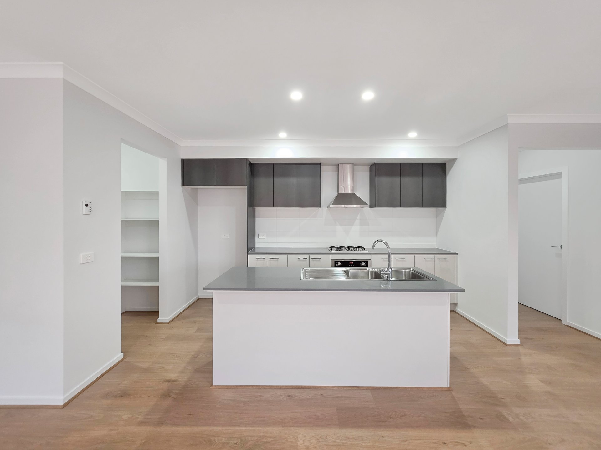 8 Sunrise Street, Armstrong&nbsp;Creek image 2