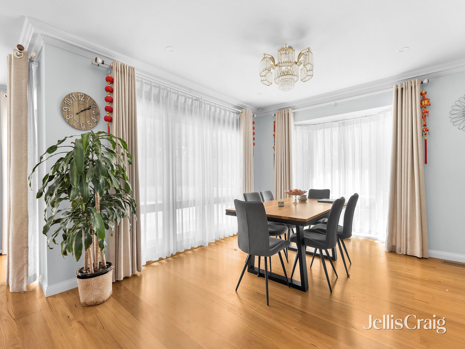 8 Swindon Avenue, Glen Waverley image 4