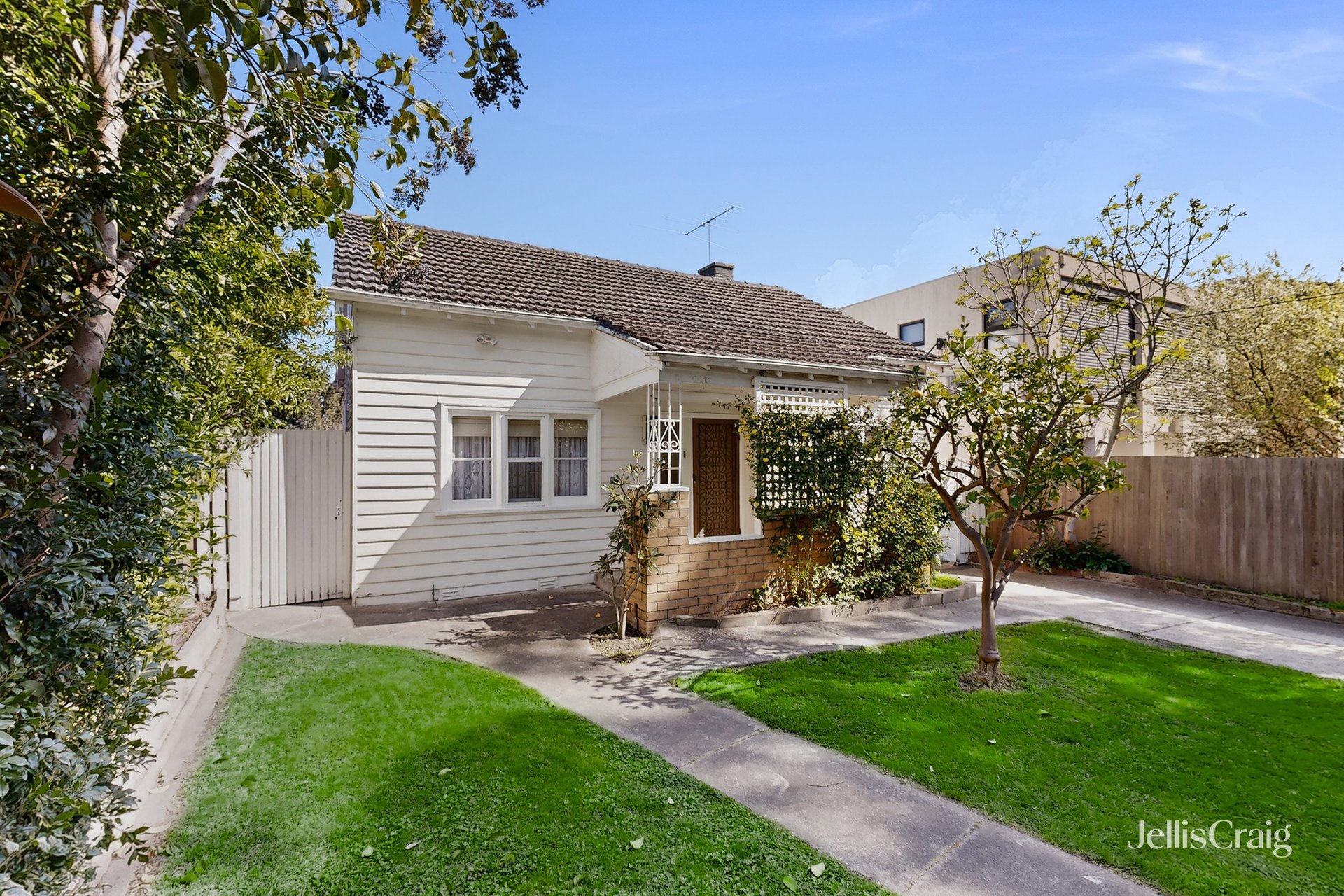 8 Symonds Street, Hawthorn&nbsp;East image 2