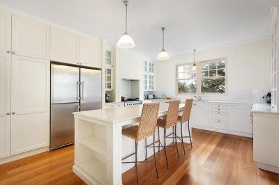 Property Gallery Thumbnail 3