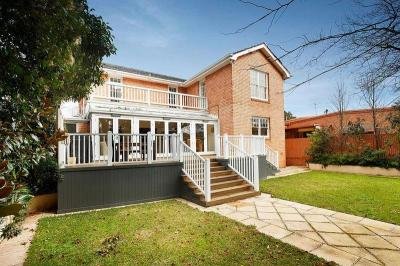 Property Gallery Thumbnail 6