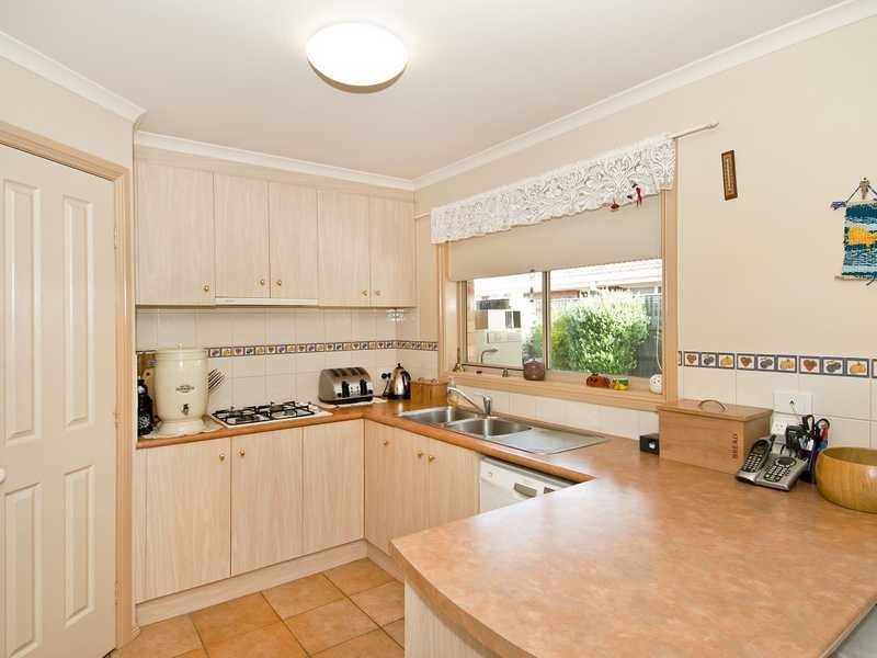 8 Tantalla Court, St Albans Park image 2