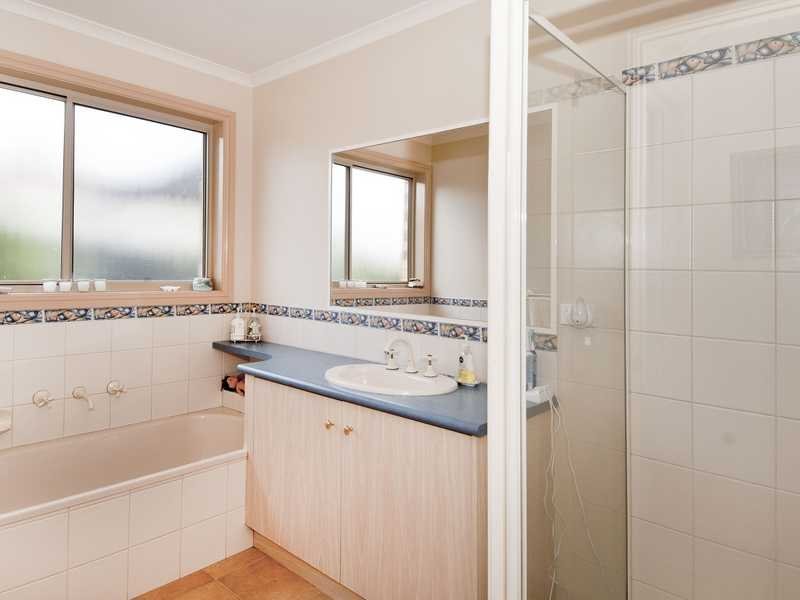 8 Tantalla Court, St Albans Park image 8