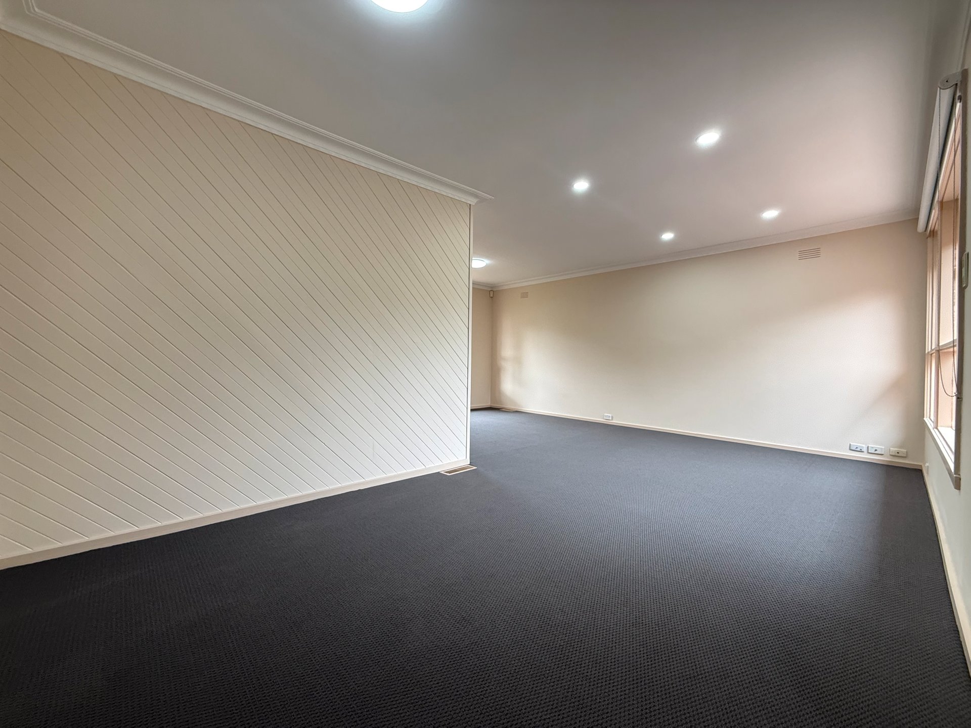 8 Telopea Avenue, Doncaster&nbsp;East image 2