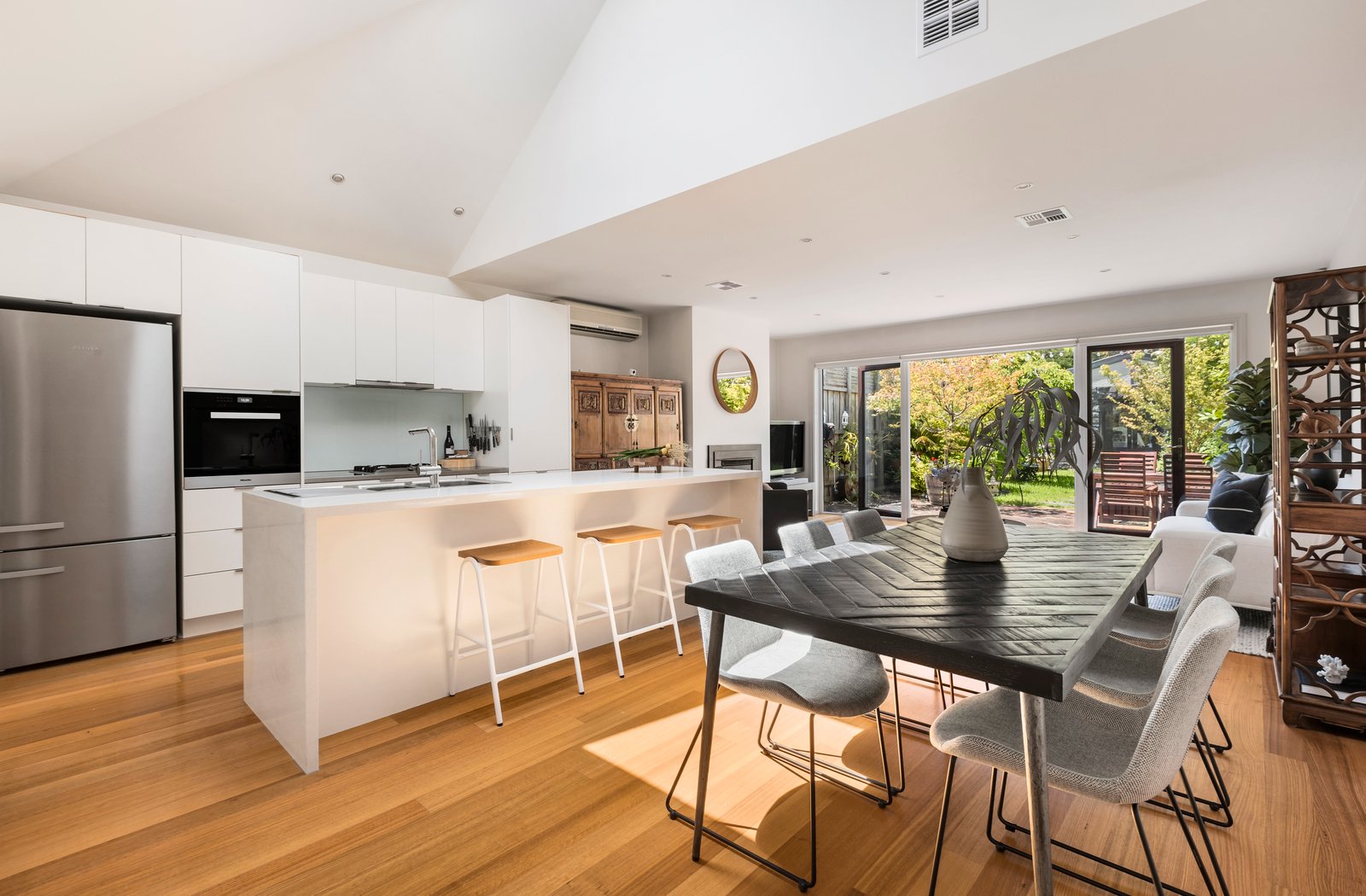 Property Gallery - Main Image