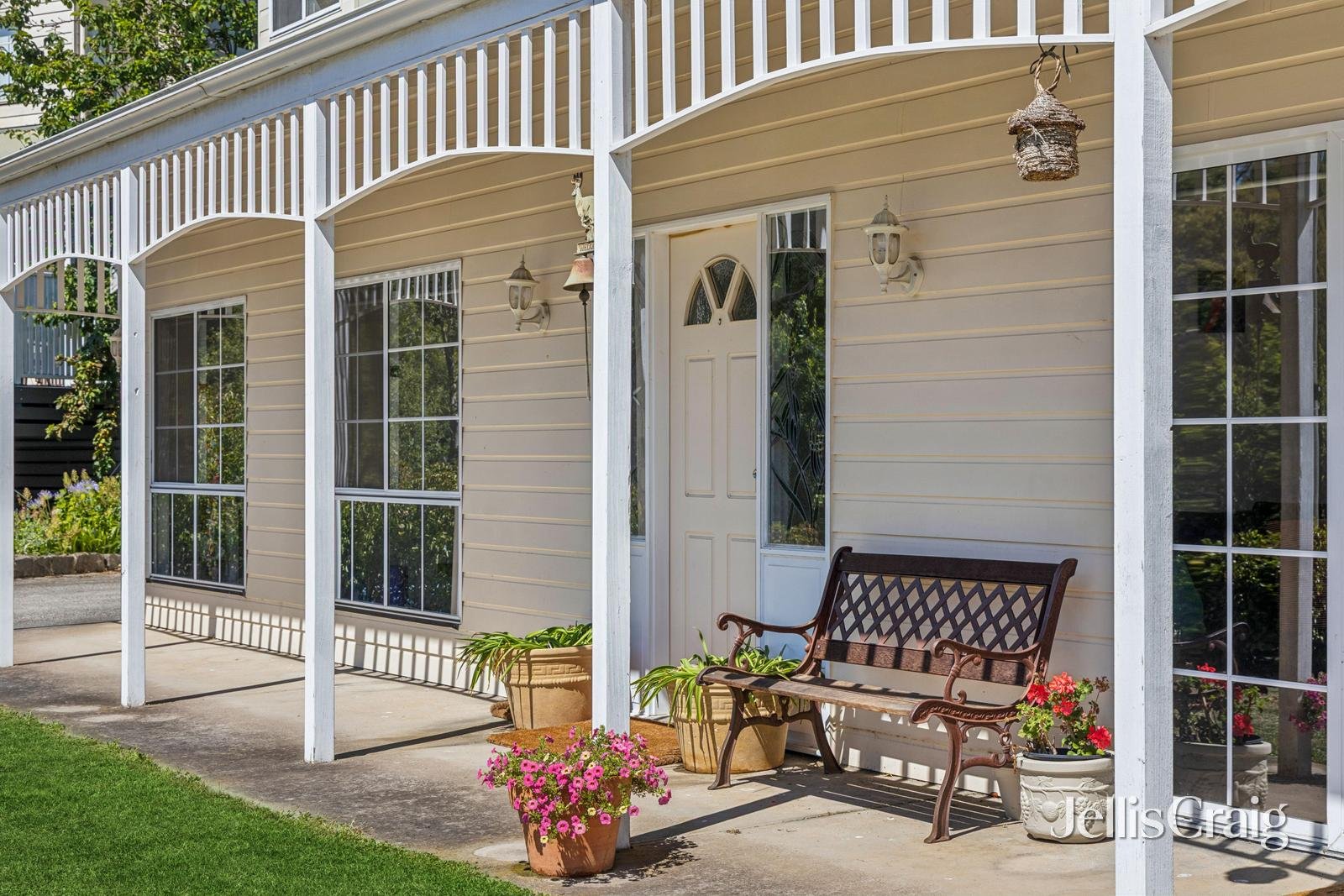 8 Tennyson Street, Woodend image 2