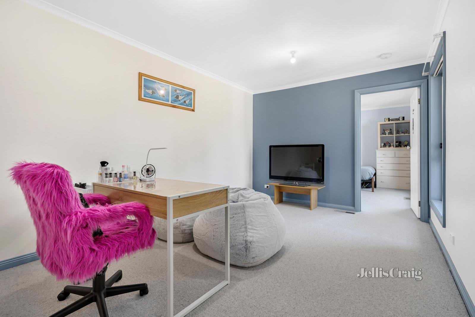 8 Terrung Court, Croydon North image 4