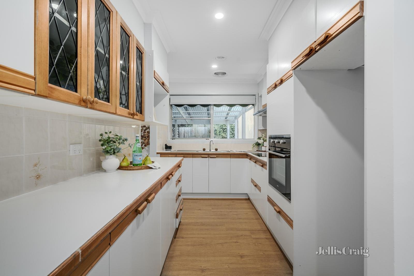 8 The Glen, Donvale image 6